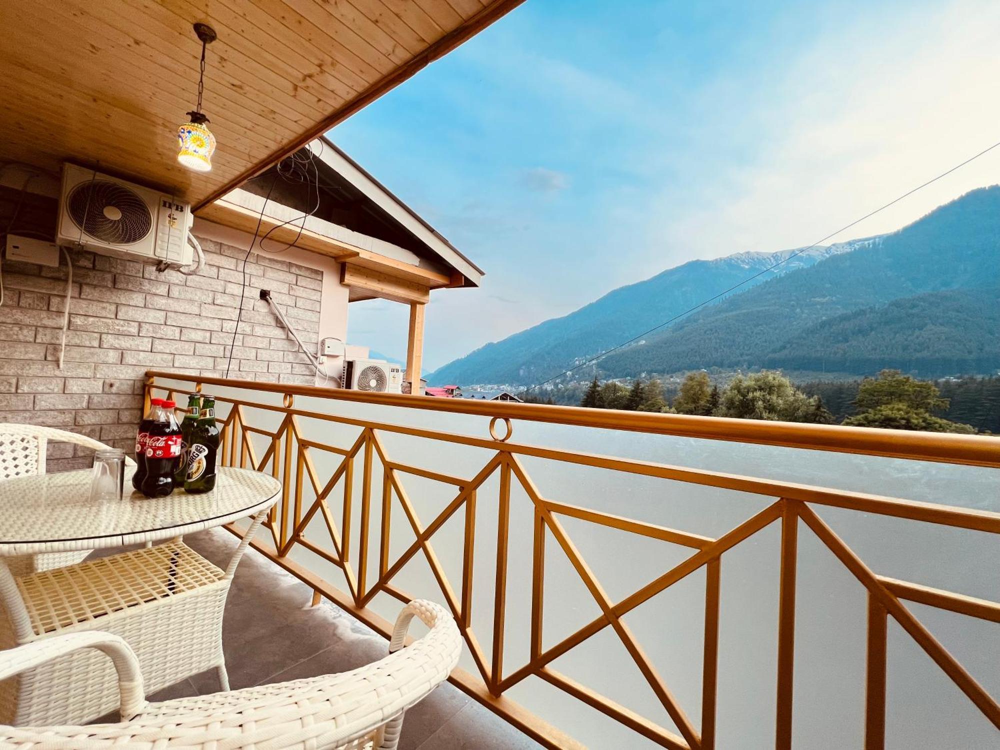 West Western Resort Manali #Neartomallroad #Gym #Lawn #Playingzone #Pooltable #Kidsfriendly #Mountainview #Tabletennis #Familyfriendly #Privateparking Eksteriør bilde